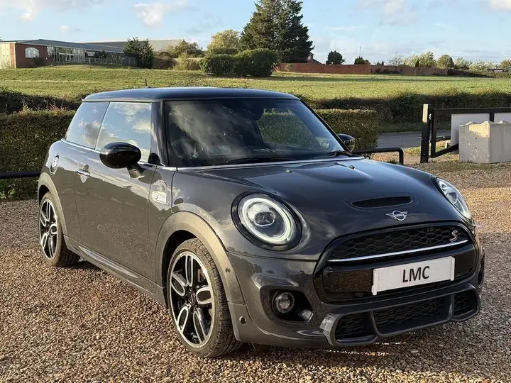 Mini Hatch 2020 photo 2