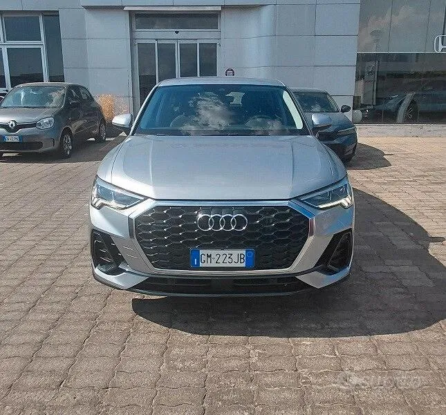 Audi Q3 2023 photo 2