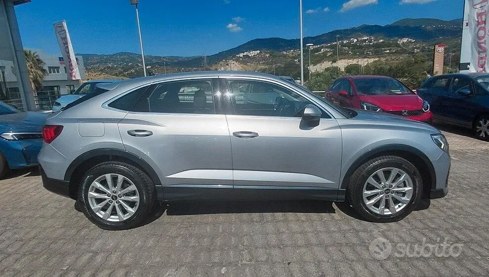 Audi Q3 2023 photo 4