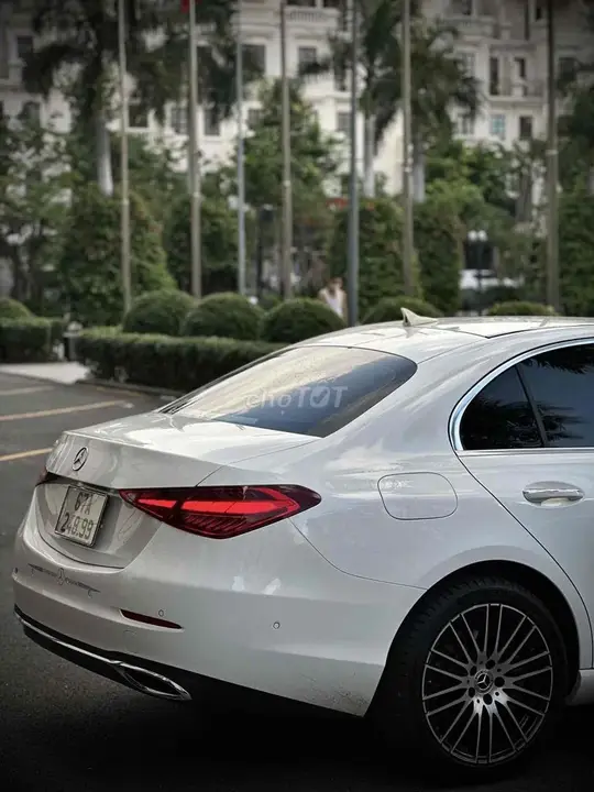 Mercedes-Benz C-Class 2022 photo 5