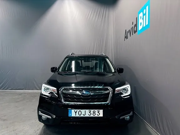 Subaru Forester 2018 photo 2