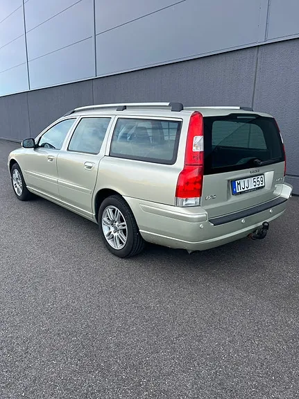 Volvo V70 2007 photo 2