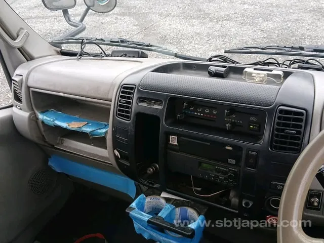 Toyota Dyna 2010 photo 4