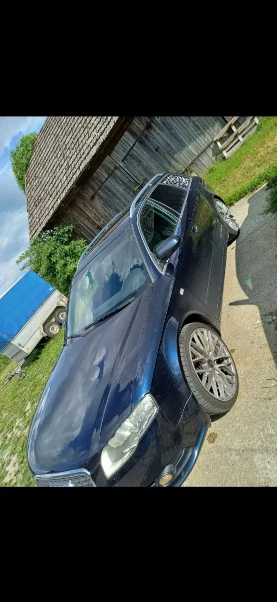 Audi A4 2005 photo 2