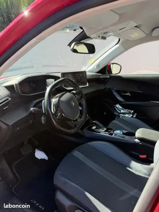 Peugeot 2008 2020 photo 2
