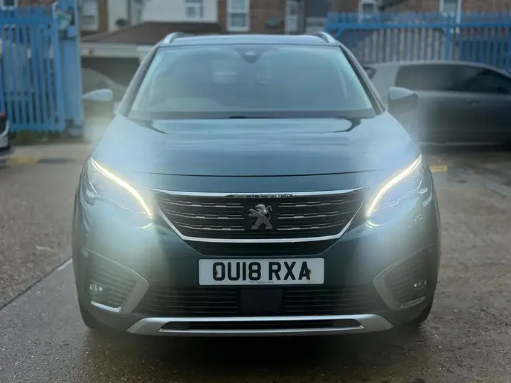Peugeot 5008 2018 photo 3