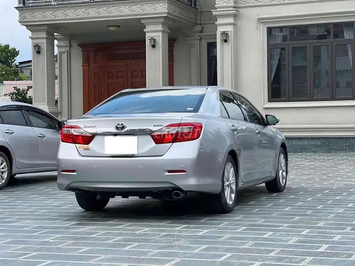 Toyota Camry 2012 photo 2