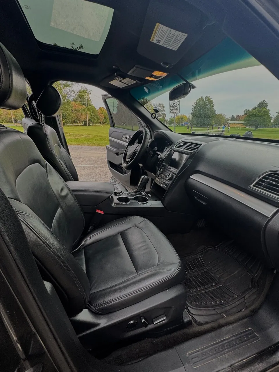 Ford Explorer 2017 photo 5