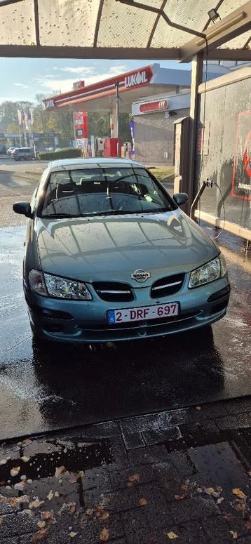 Nissan Almera