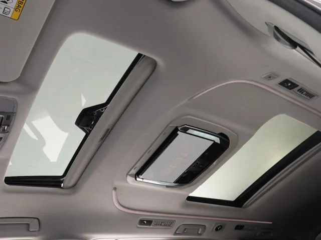 Toyota Alphard 2018 photo 2