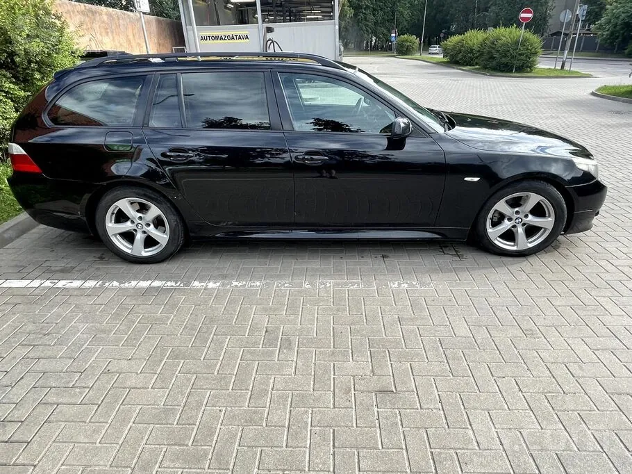 BMW 530 2004 photo 4
