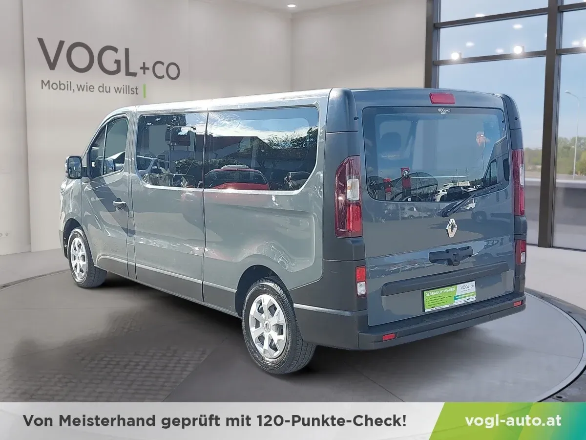 Renault Trafic 2023 photo 3