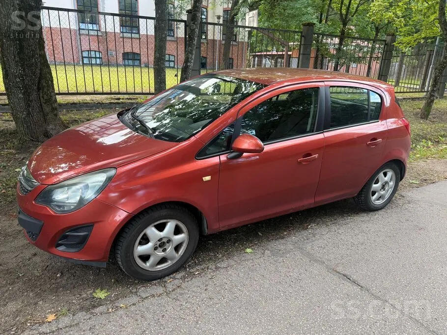 Opel Corsa 2011 photo 2