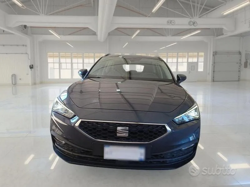 Seat Leon 2022 photo 2