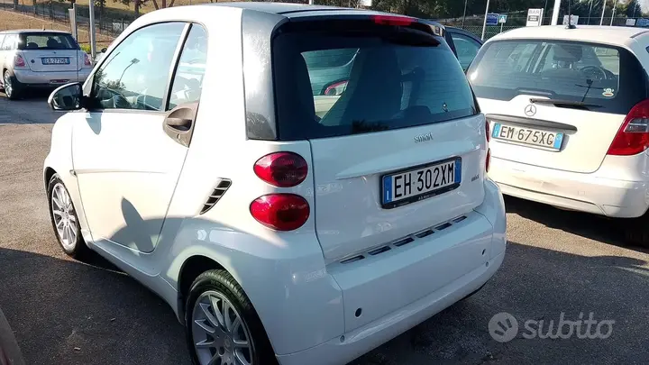 Smart Fortwo 2011 photo 5
