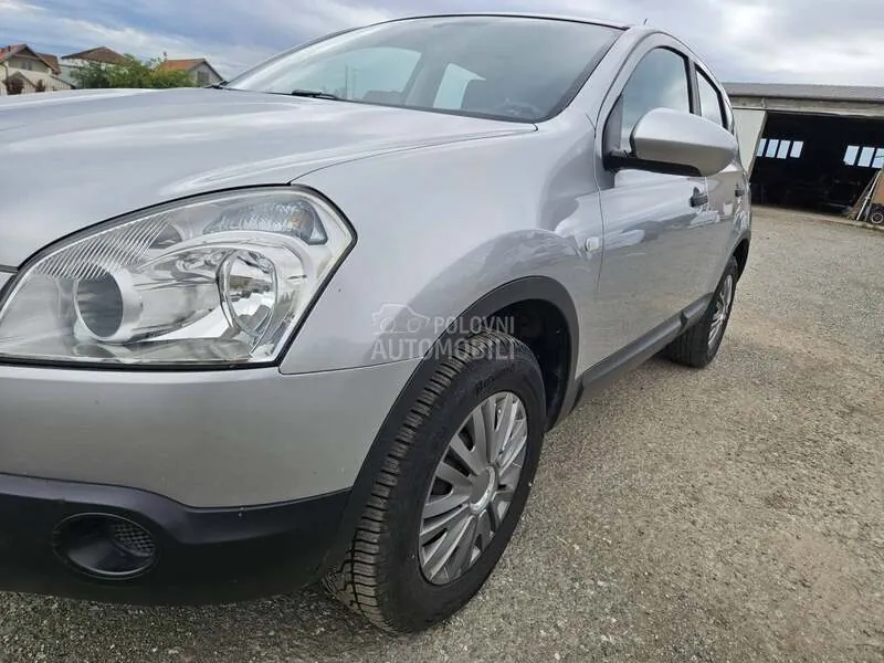 Nissan Qashqai 2009 photo 2