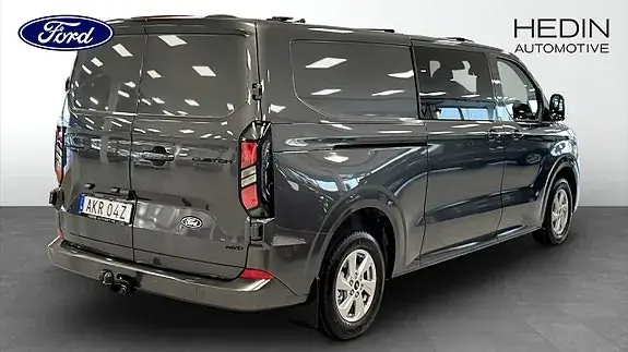 Ford Custom 2027 photo 2