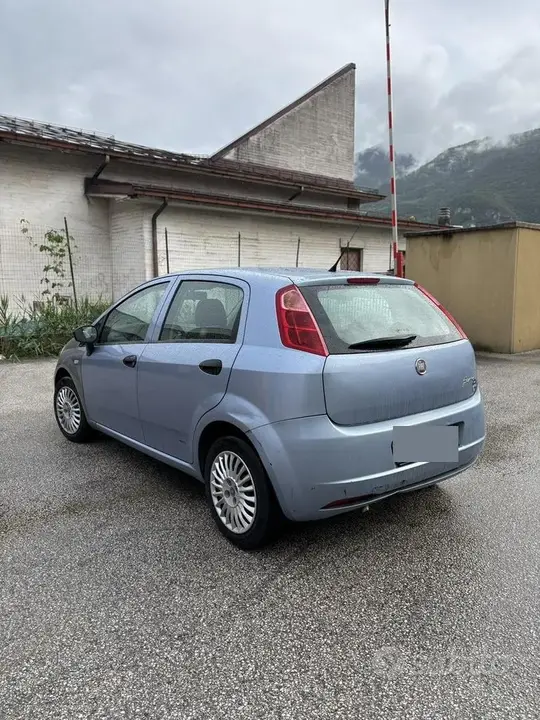 Fiat Grande Punto 2007 photo 4