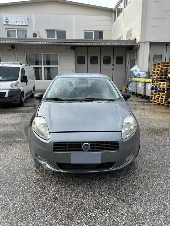 Fiat Grande Punto 2007 photo 3