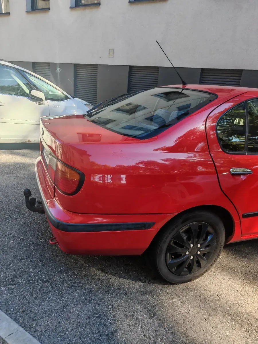 Nissan Primera 1999 photo 3