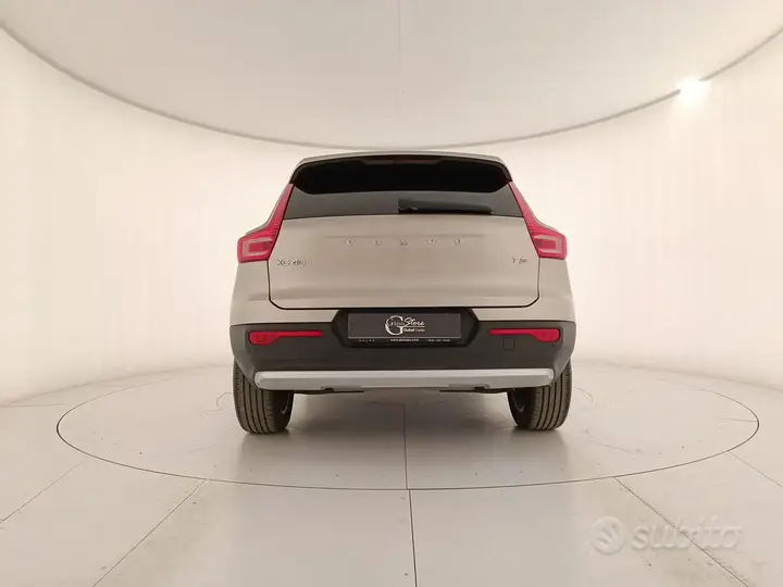 Volvo Xc40 2023 photo 4
