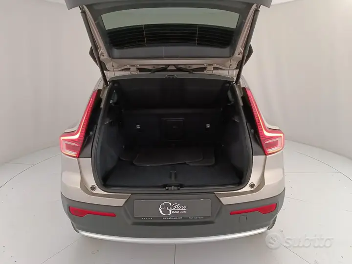 Volvo Xc40 2023 photo 5