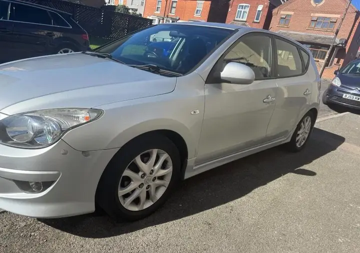 Hyundai I30 2010 photo 3