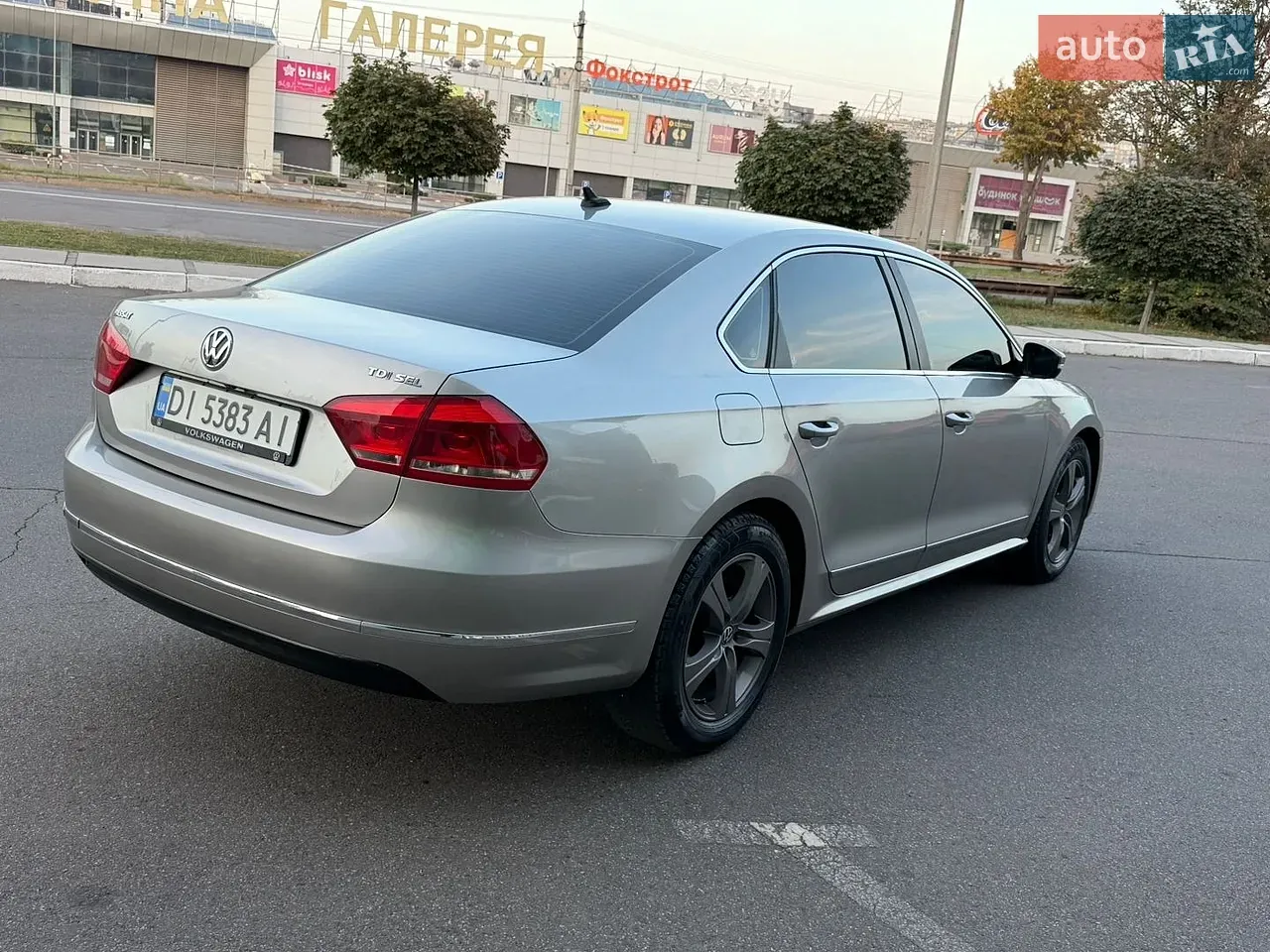Volkswagen Passat 2012 photo 5