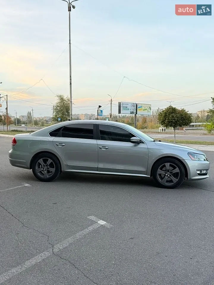 Volkswagen Passat 2012 photo 4