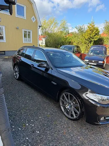 BMW 520D 2015 photo 2