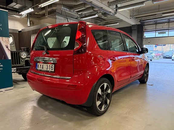 Nissan Note 2013 photo 5