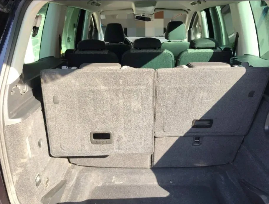 Volkswagen Sharan 2011 photo 3