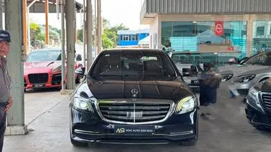 Mercedes-Benz S560E