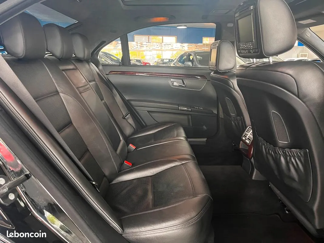 Mercedes-Benz S-Class 2007 photo 2