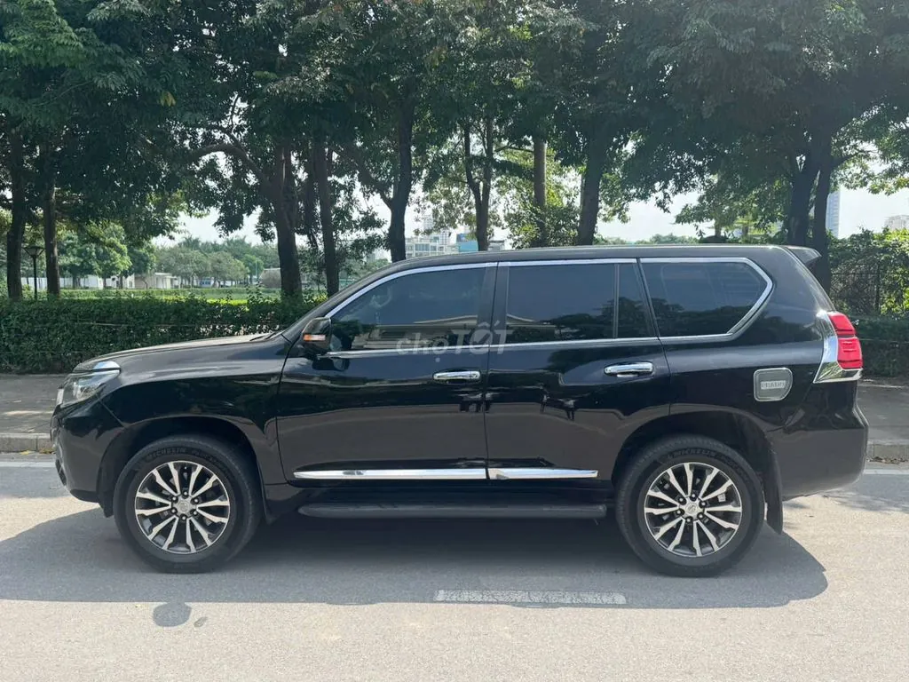 Toyota Land Cruiser Prado 2019 photo 3