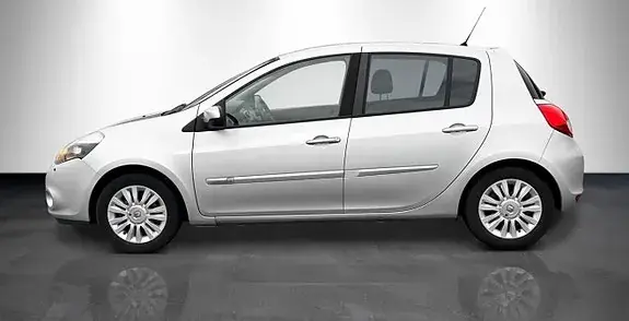 Renault Clio 2011 photo 3