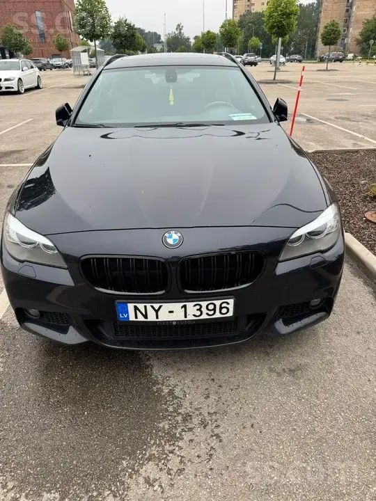 BMW 530 2012 photo 3