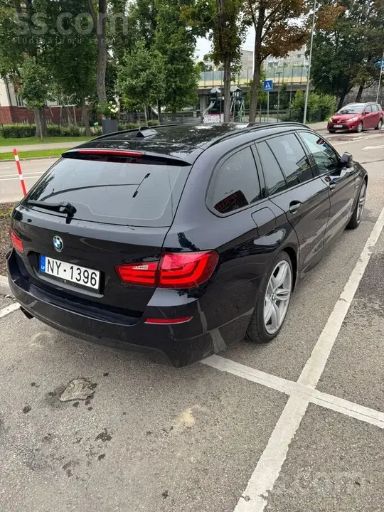 BMW 530 2012 photo 4