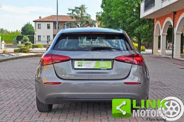 Mercedes-Benz A 180 2023 photo 3