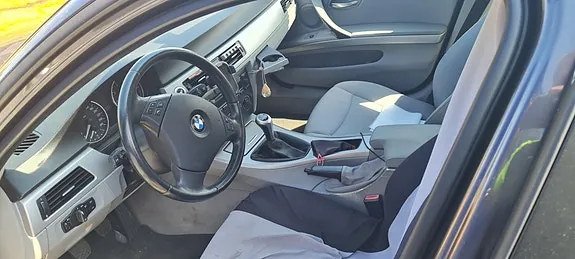 BMW 320I 2005 photo 4
