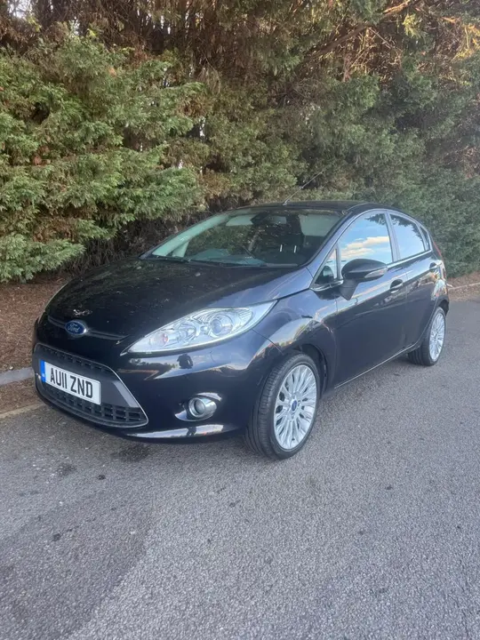 Ford Fiesta 2011 photo 4