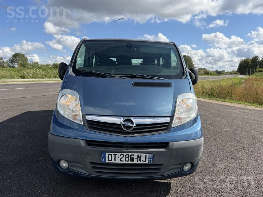 Renault Trafic 2007 photo 2