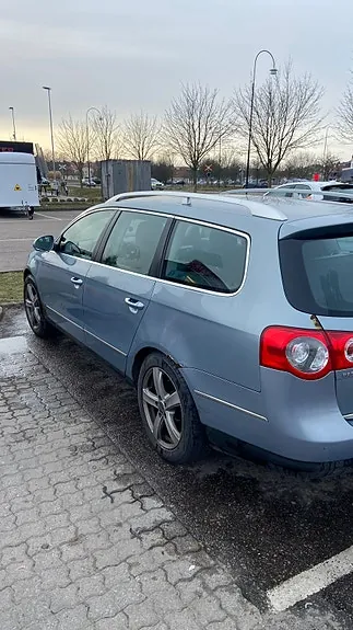 Volkswagen Passat 2010 photo 4