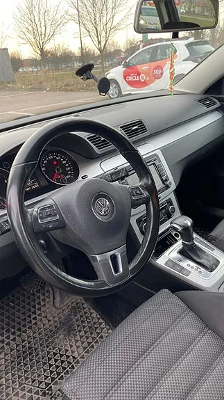 Volkswagen Passat 2010 photo 3