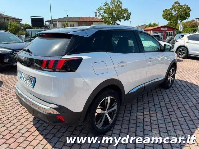 Peugeot 3008 2019 photo 5
