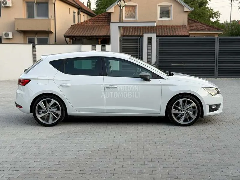Seat Leon 2013 photo 2