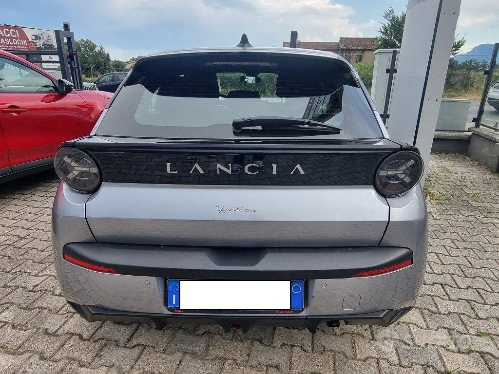 Lancia Ypsilon 2025 photo 5