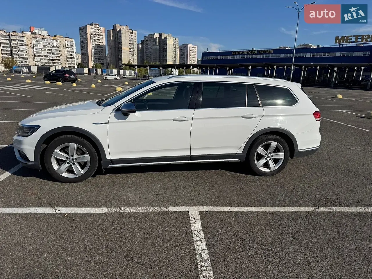 Volkswagen Passat Alltrack 2018 photo 2