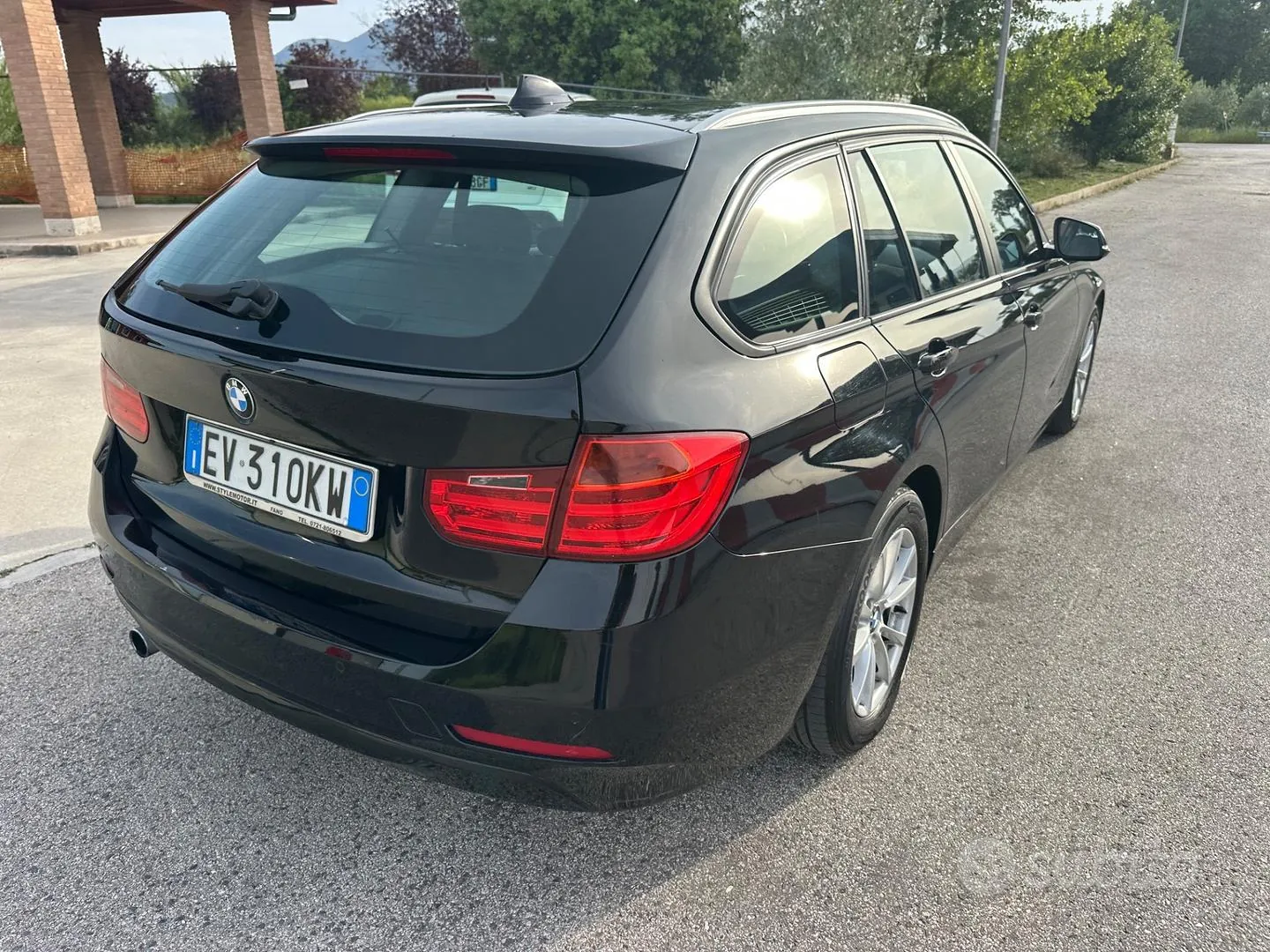 BMW 316D 2014 photo 2