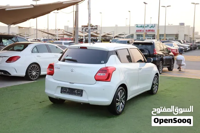 Suzuki Swift 2023 photo 4